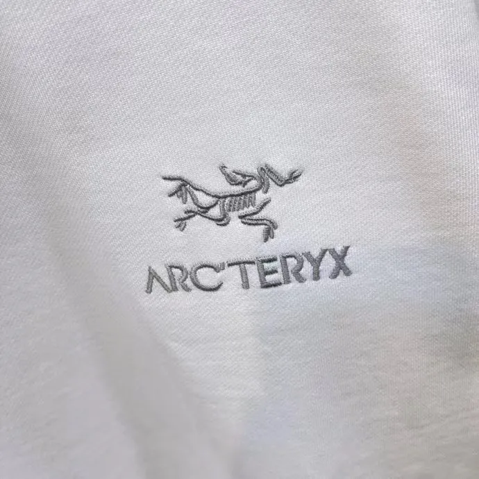ARC'TERYX* 2025 New Arrival logo Same Style Size：S M L XL XXL ：Black White